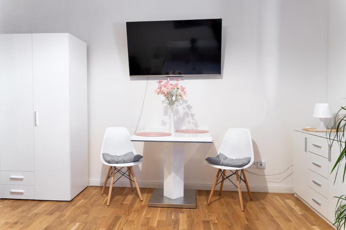 New! Romantic Apartment! In Centre! Florence! Apartment Prag